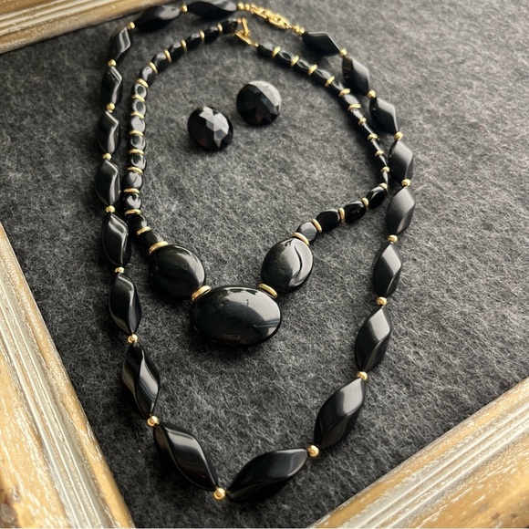 Napier Vintage Black & Gold Beaded Necklaces-18”, 25”- and Clip On Earrings - Picture 2 of 8